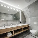 Amselgrundschloesschen 3*