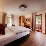 Amselgrundschlösschen 3*