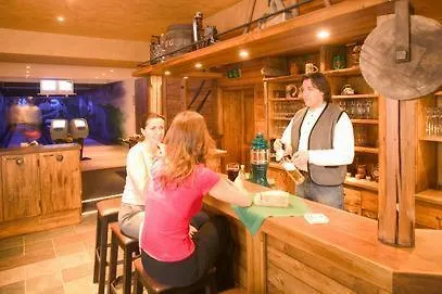 호텔 Amselgrundschloesschen 3*