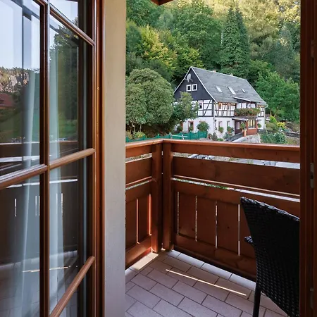 Отель Amselgrundschloesschen Курорт-Ратен