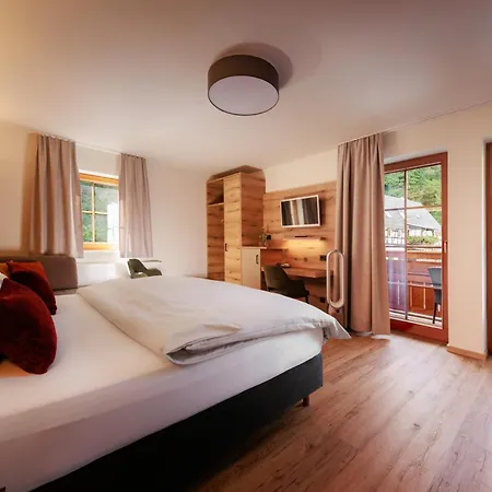 Amselgrundschloesschen 3*
